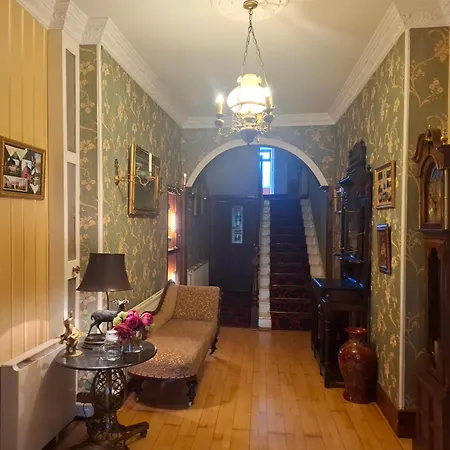 Couette-café Cavangarden House *